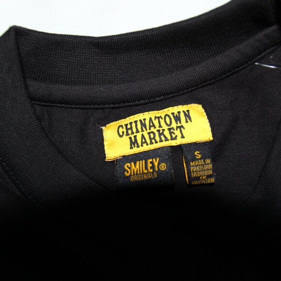 BNWT SS20 CHINATOWN MARKET VIKING SMILE TSHIRT S & M & L - Picture 7 of 10